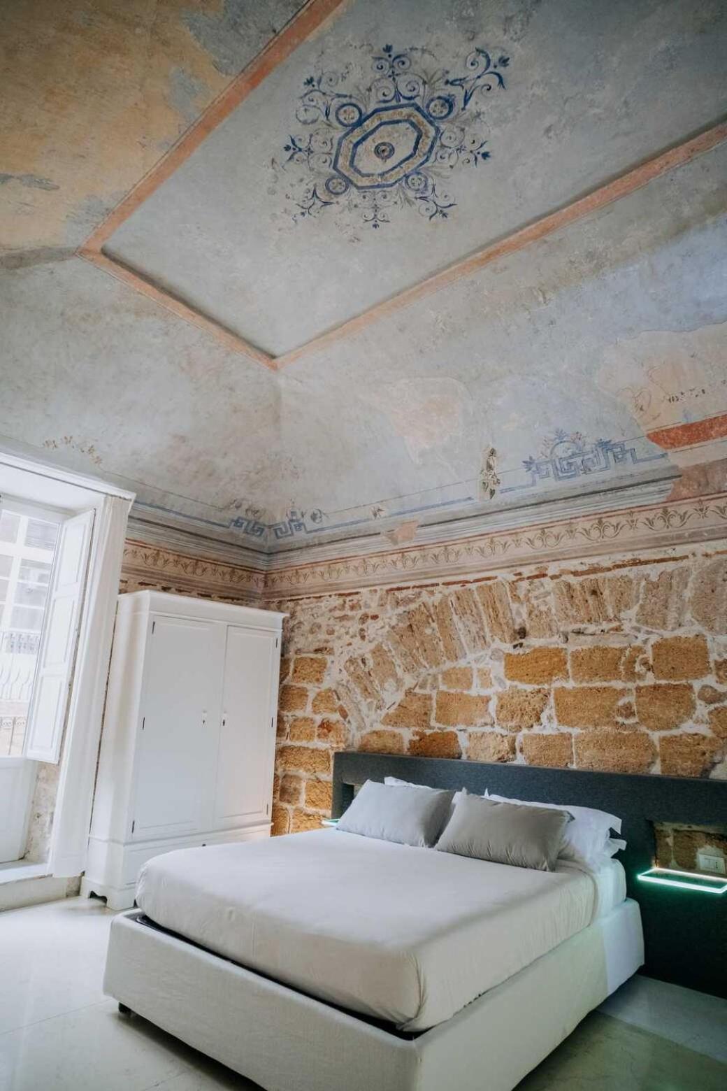 Hotel Ambrosia-Timeless Hosting Palermo Zewnętrze zdjęcie