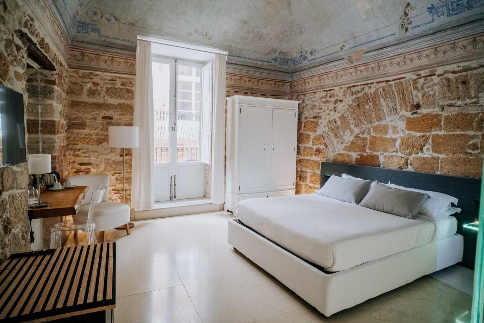 Hotel Ambrosia-Timeless Hosting Palermo Zewnętrze zdjęcie