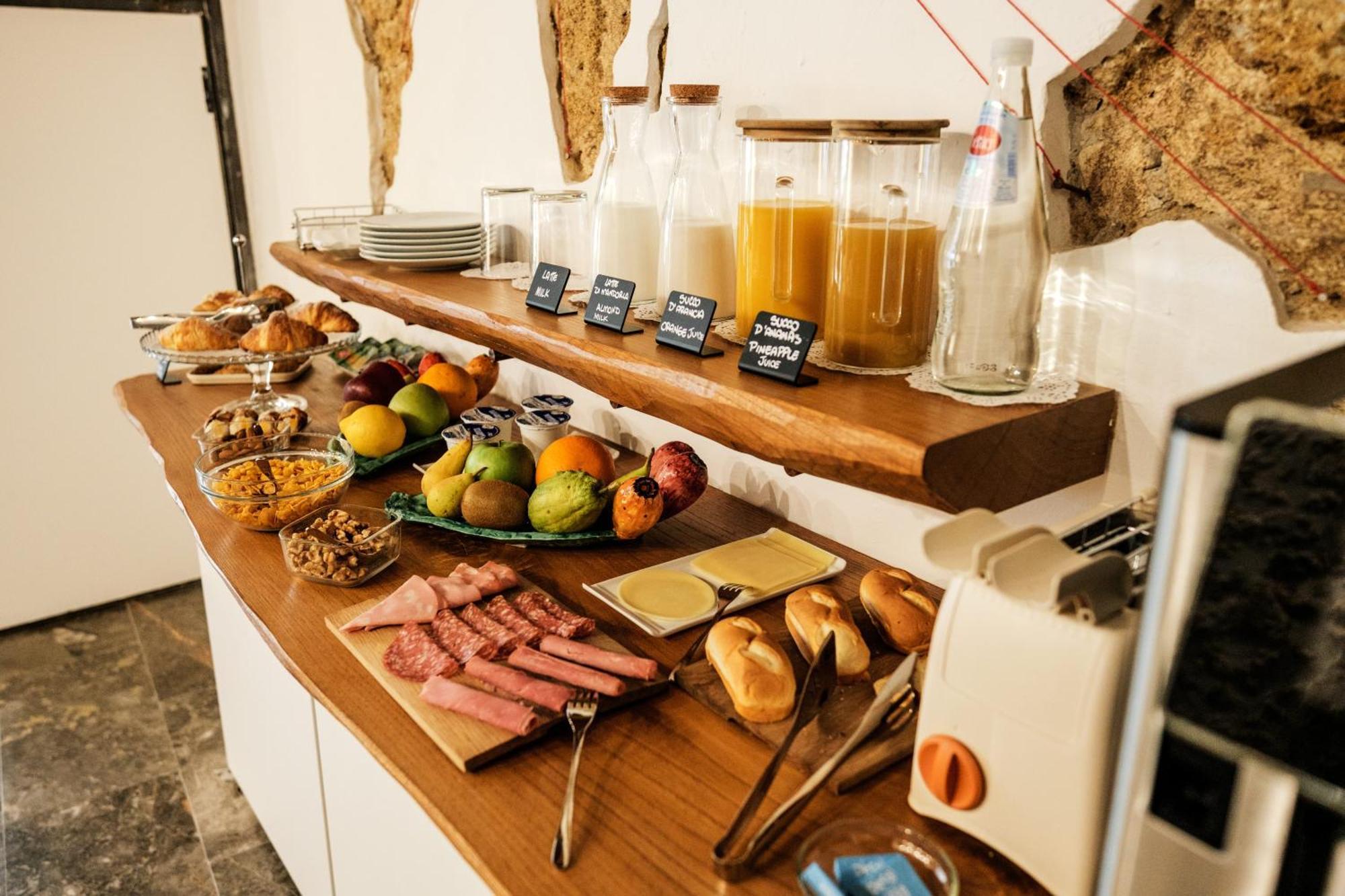 Hotel Ambrosia-Timeless Hosting Palermo Zewnętrze zdjęcie